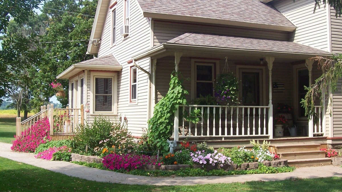 Reedsburg House | A beautiful country setting for you to enjoy, relax and unwind