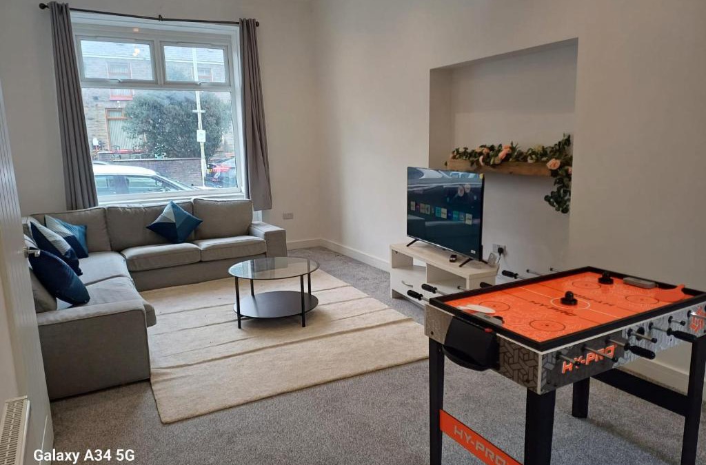 Treorchy House | A Beautiful Four Bedroom Home Located in the Heart of Treherbert