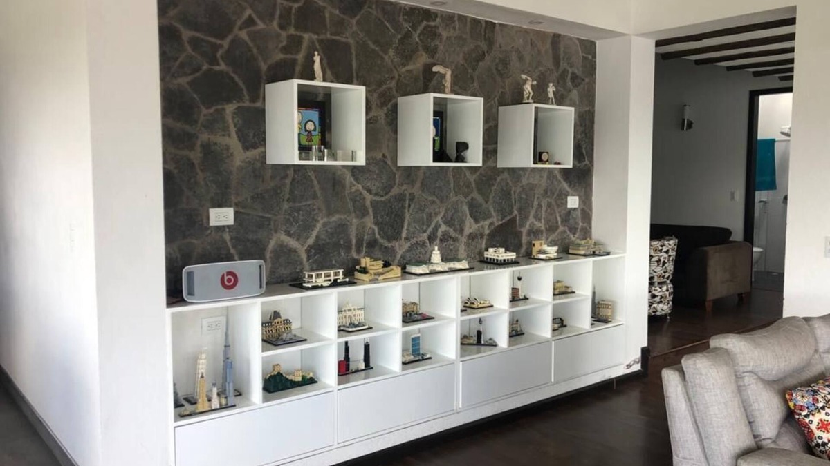 Toca House | A beautiful house with an amazing lake view.