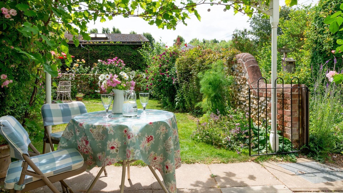 Cavendish Cottage | A beautiful little Victorian House in one of Suffolk’s prettiest villages.