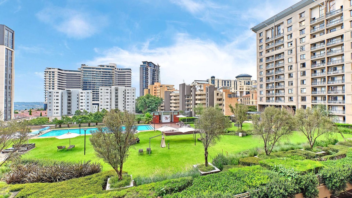 Greater Johannesburg Metropolitan Area Apartment | A beautiful Skyscraper in the heart of Sandton