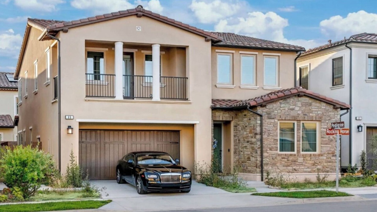 Orchard Hills Villa | A beautiful villa in the Orchards with swimming pool and spa