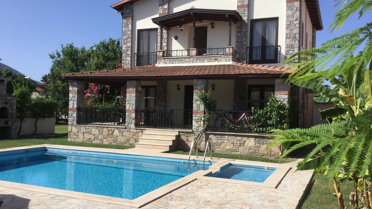 Dalyan City Center Villa | A beautiful villa with private pools, wi fi, air conditioned throughout. n