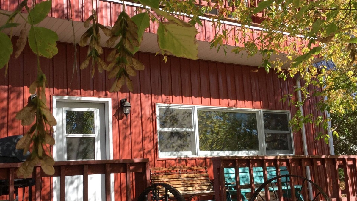 Meeker House | A big red barn on the river