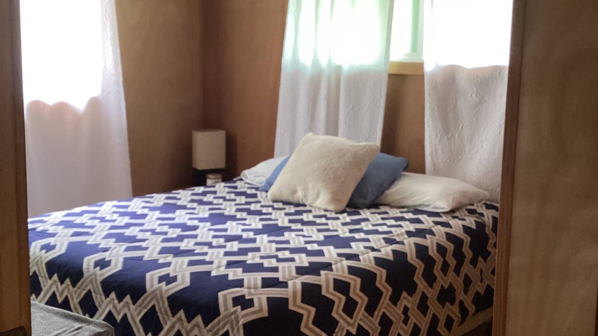 Kehena Cottage | A Blissful Retreat in the Heart of Seaview - 5 minutes from the beach!