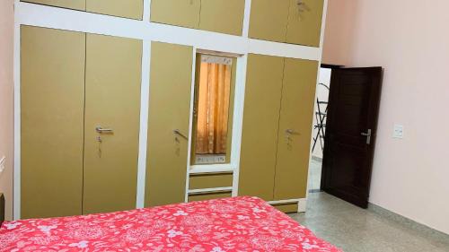 Kharar House | A Blooming Retreat-Holiday Home 3BHK