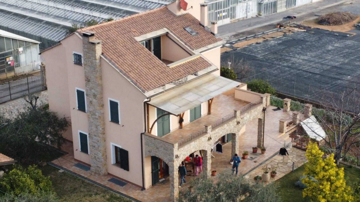 Albenga Villa | 'a Cà du Ventu - Large apartment in the villa, which on request becomes a three-room apartment.