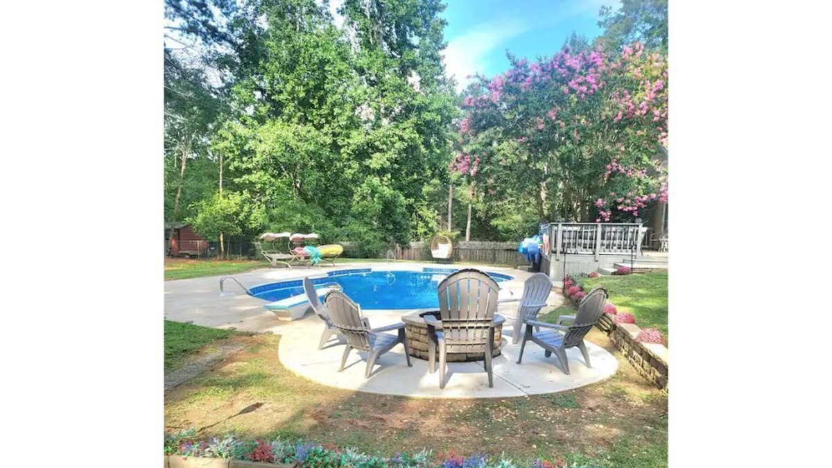 Jonesboro House | A calm, relaxing, Oasis @Lake Spivey