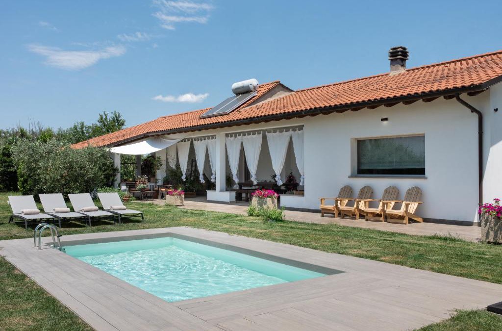 Puliciano House | A Casa di Elena.