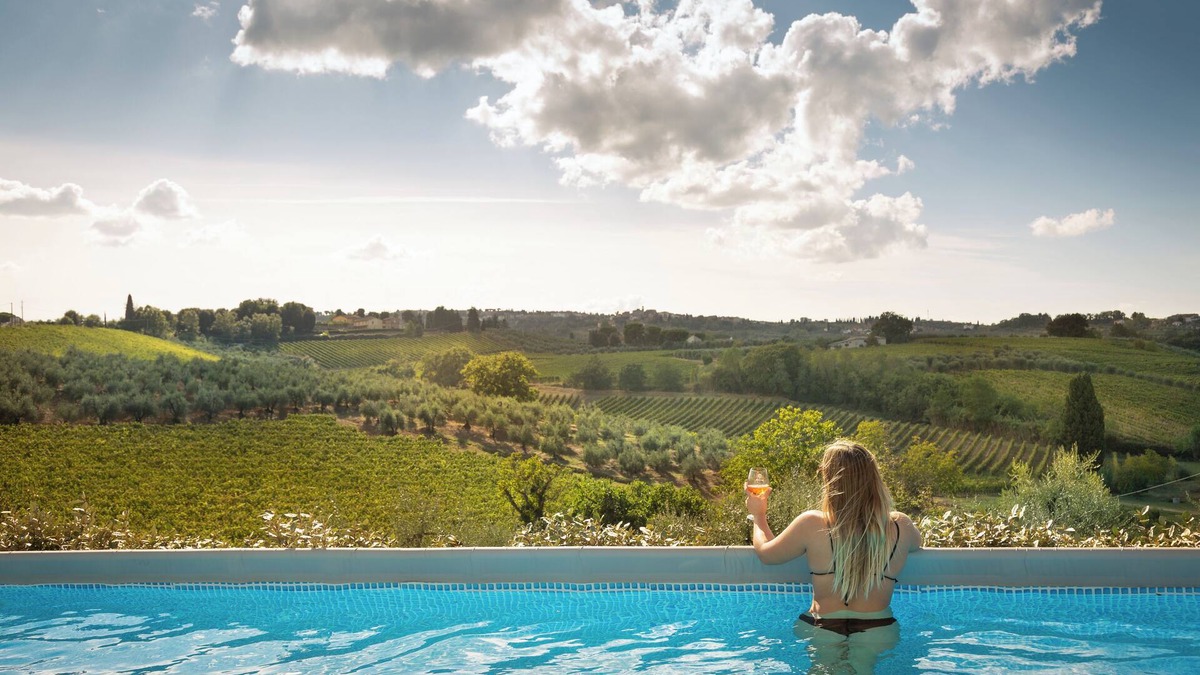 Gambassi Terme Villa | "A CASA DI FRANCA" PRIVATE VILLA IN CHIANTInA RURAL REFUGE FOR FAMILIES