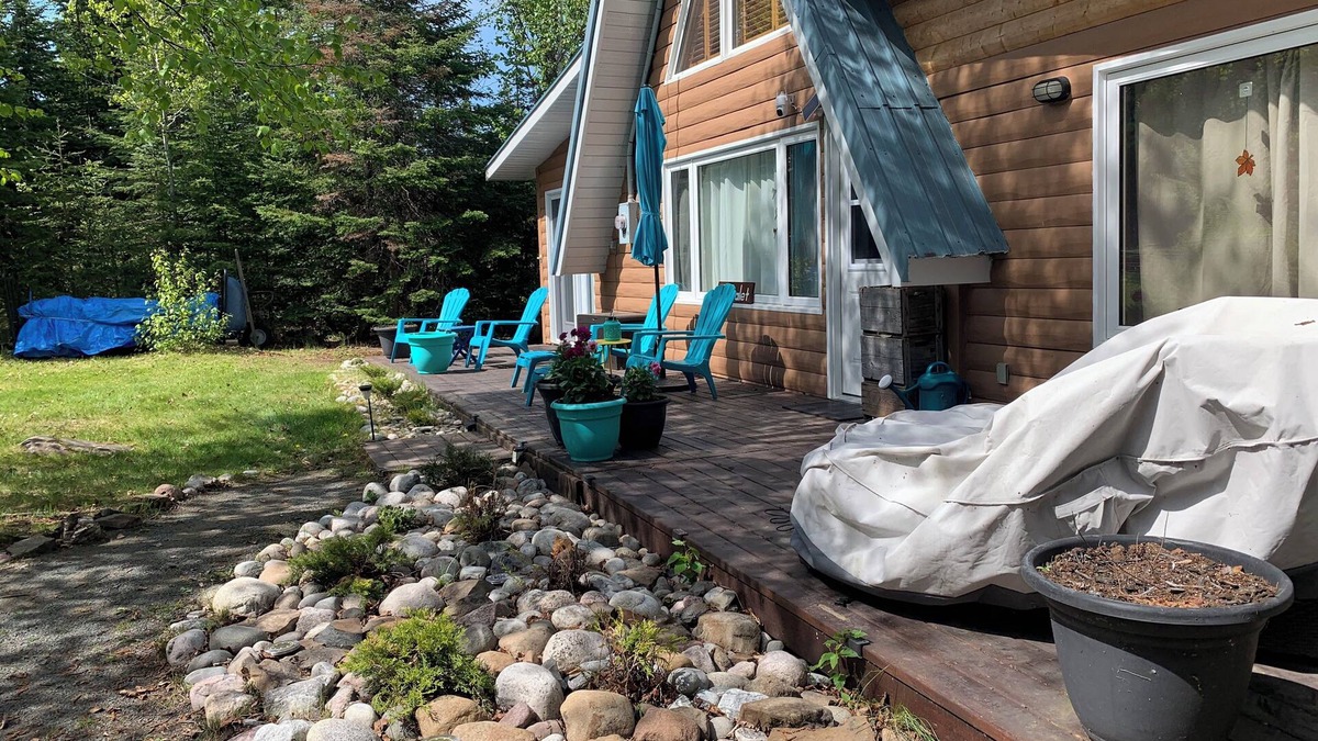 Shuniah Cottage | A Chalet - Your Superior Sanctuary
