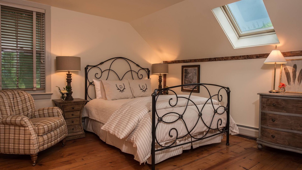 Woodstock House | A charming 1820's farmhouse
