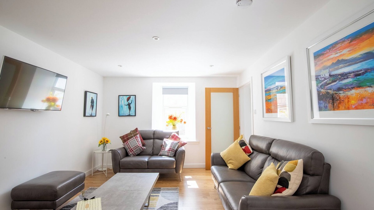 Ballater Cottage | A charming cottage in the heart of Ballater, with a beautiful & modern interior