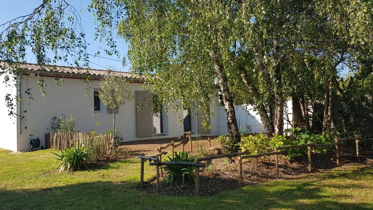 Angles House | A charming country house for a quiet vacation