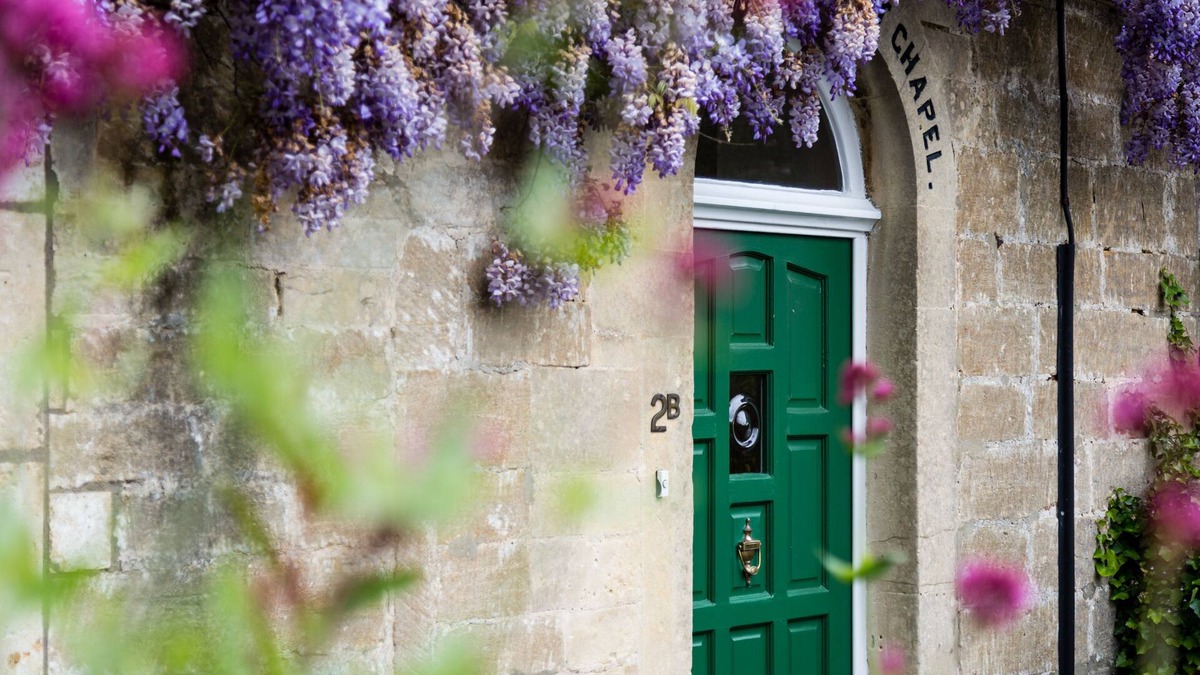 Bradford-on-Avon Cottage | A charming Grade II listed former Chapel in a tucked away peaceful location