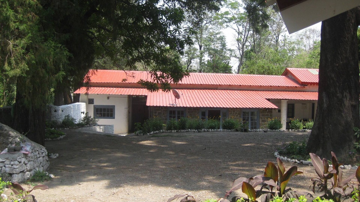 Jeolikote Villa | A charming heritage bungalow built in early 1900s open to visitors now.