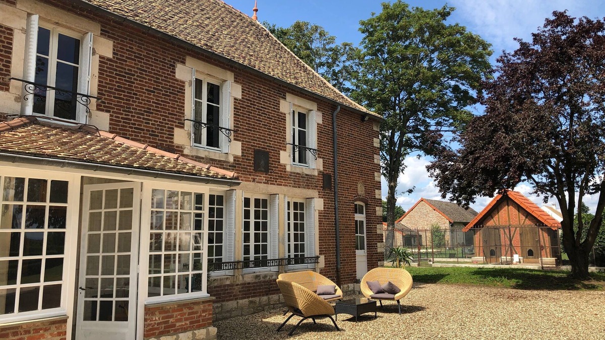 Bragny-sur-Saone House | A CHARMING RESIDENCE