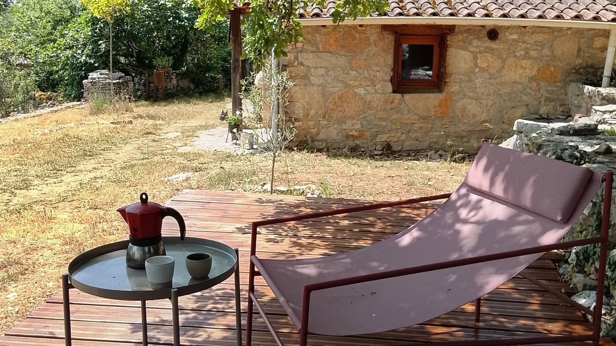 Cenevieres Bed & Breakfast | A cocoon in the heart of the Causses to recharge your batteries in the midst of nature.