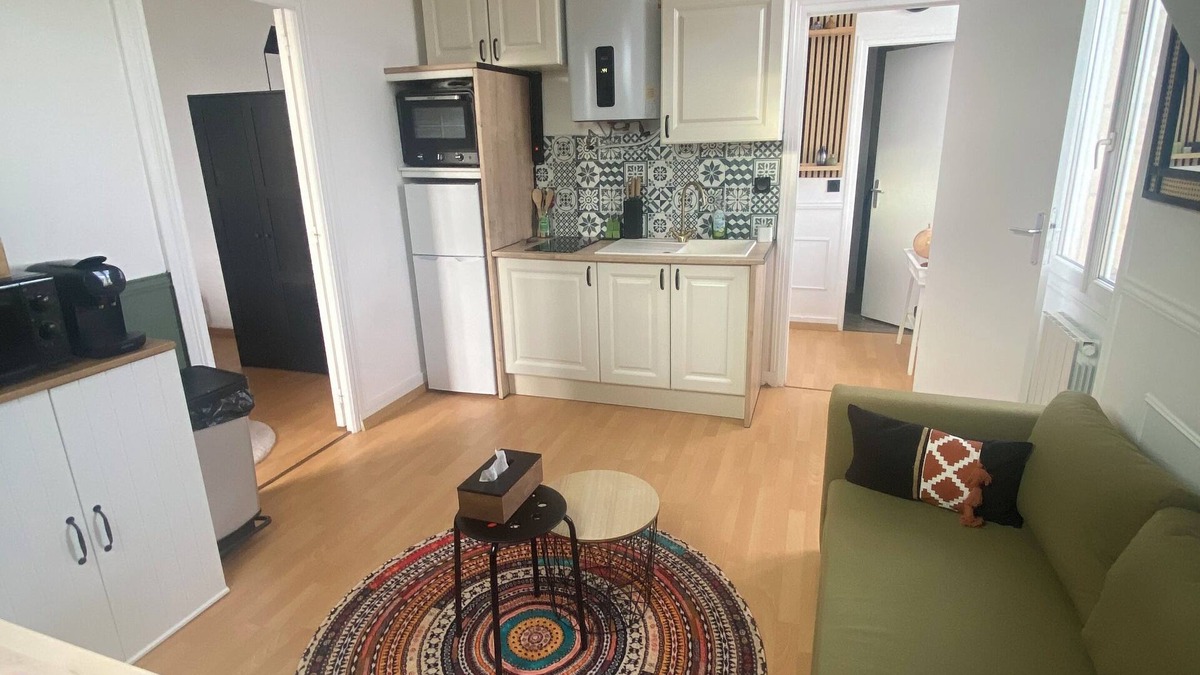 Sainte-Therese-Demi-Lune Apartment | A cocoon in the presbytery (with private parking)