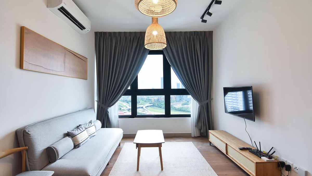 Taman Pertama Apartment | A Comfy 3BR Apt Near Sunway Velocity, FREE Parking