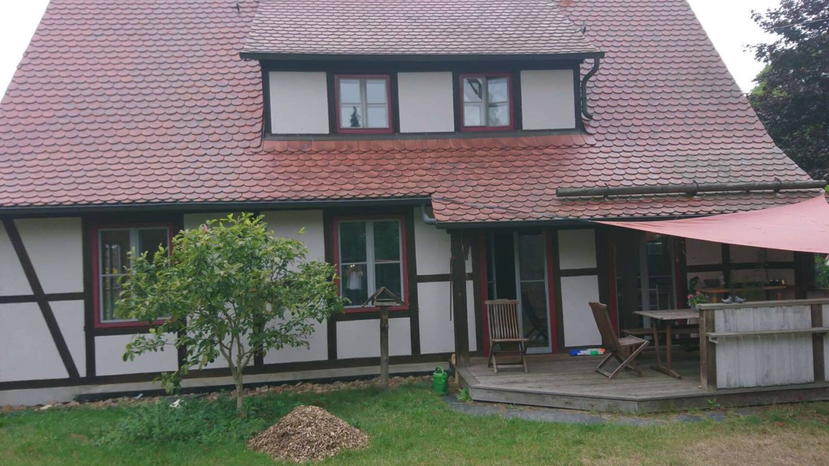 Kranichfeld Apartment | A complete vacation home with 4 bedrooms for up to 11 people