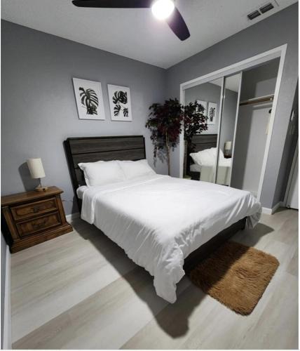 Florin House | A Convenience Room!