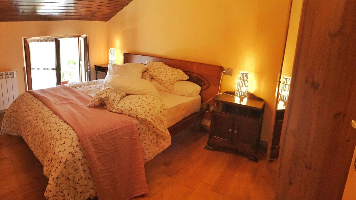 Santovena Apartment | A corner in Asturias. Small village, great views. Picos de Europa.