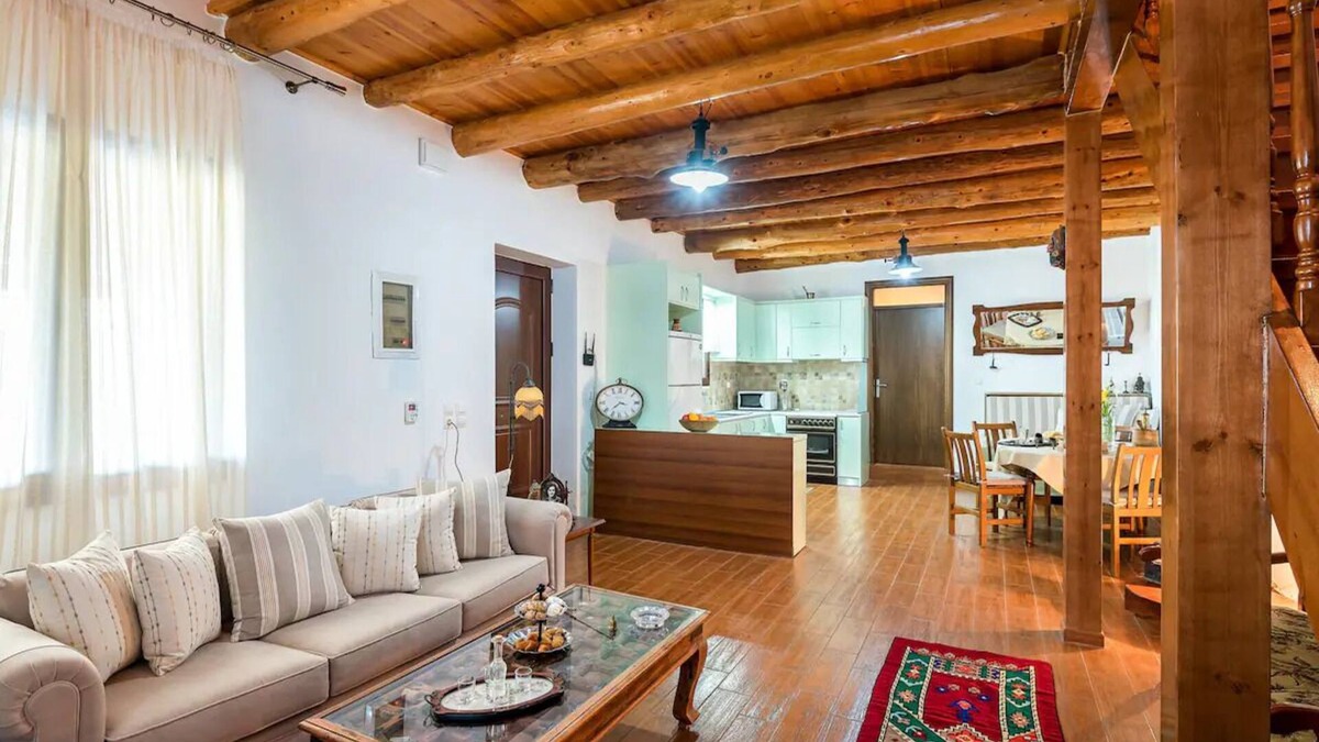 Lakkoi Cottage | A cottage perfect for quiet vacation, inside the nature and close to Samaria.
