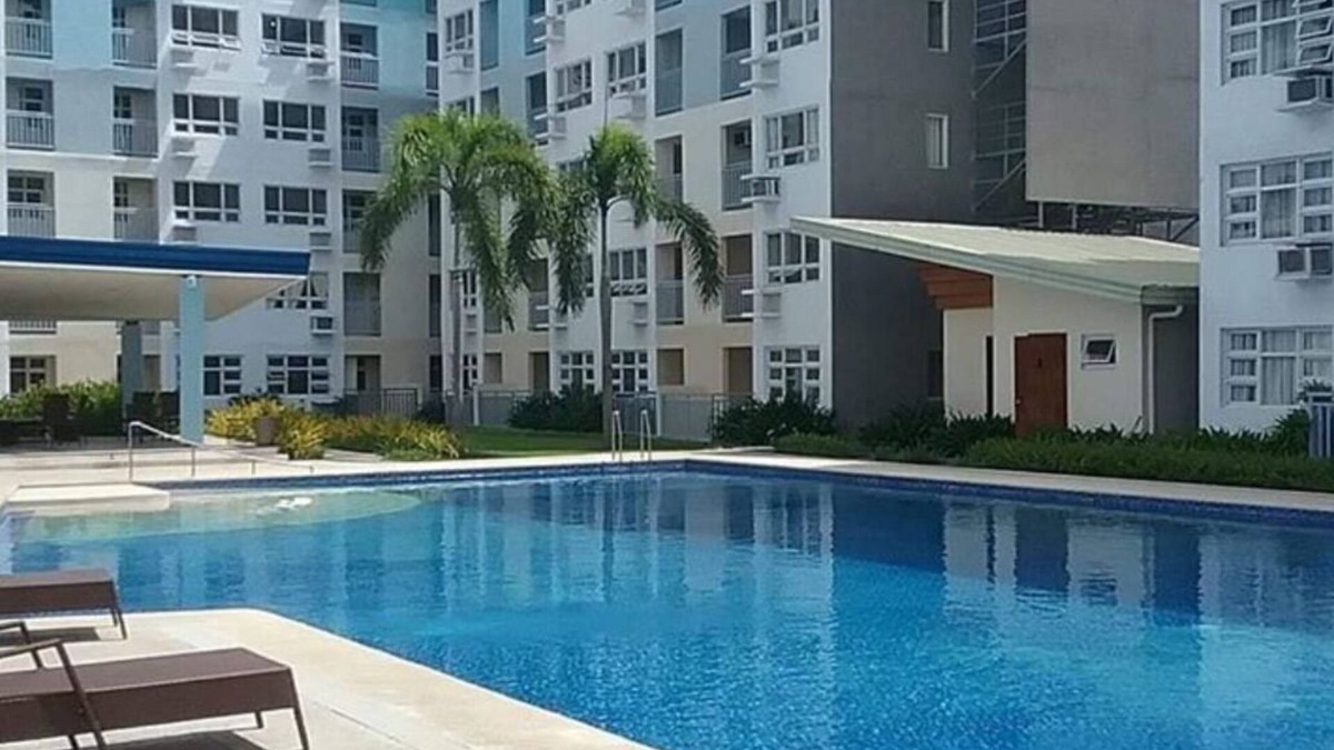 Sasa Condo | A Cozy 2 Bedroom Condo Max of 6 with Wifi | Netflix | Pool