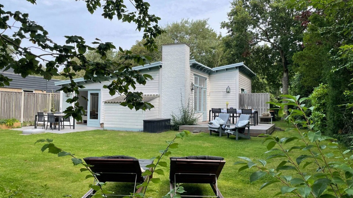 Nieuw-Haamstede House | A cozy, detached house in a beautiful area near the beach and the lighthouse