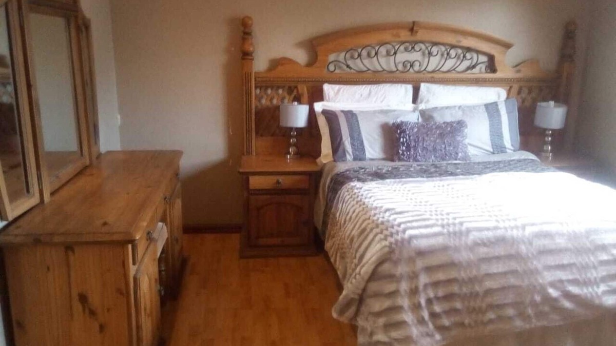 Hillcrest House | A cozy getaway in Springside