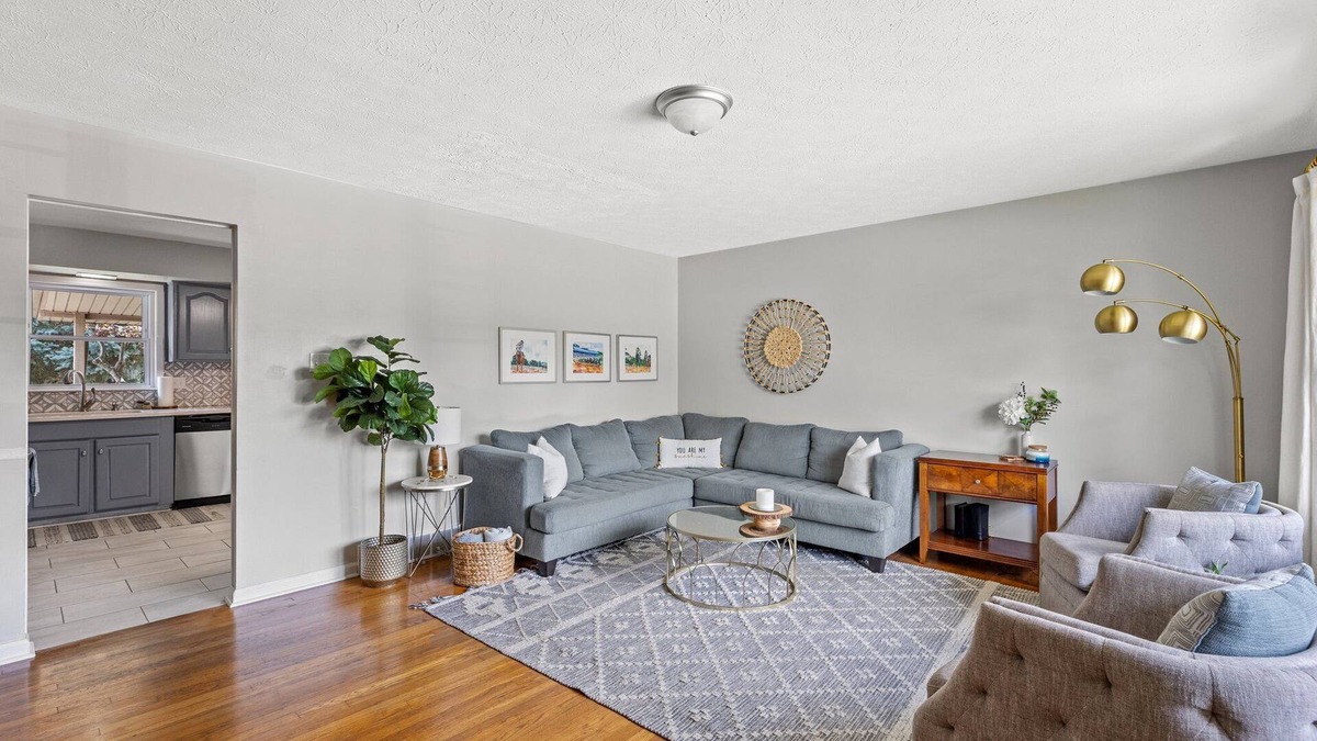 Lexington House | A Cozy Lexington Retreat! – Walk to Fritz Farm & Close Keeneland and LEX Airport