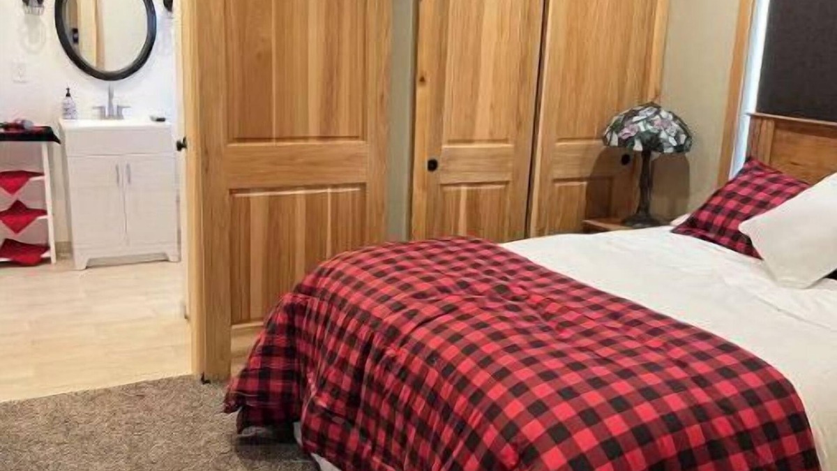 Chester House | A Cozy Little House with a lot to offer!