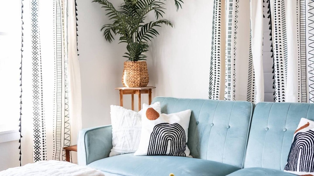 Fayetteville House | A Curated Escape Perfect for 2-4 | Boho Carriage House