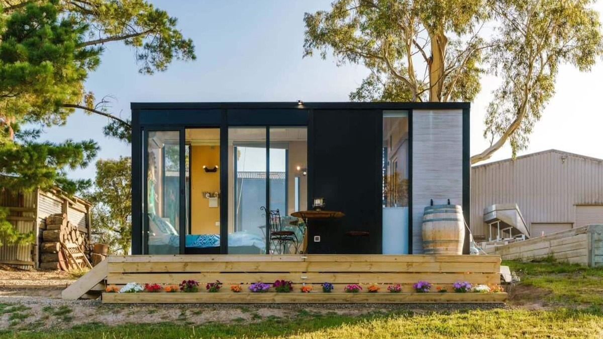 Dixons Creek House | A Dam Good View by Tiny Away