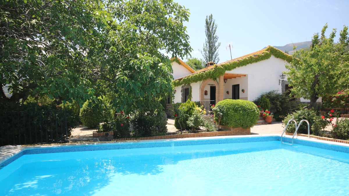 Torres Ski Chalet | A delightful property surrounded by a cherry orchard and private swimming pool