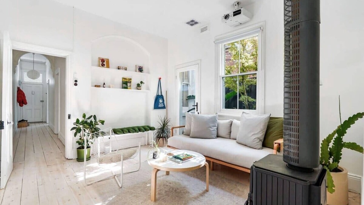 Fitzroy North House | A Designer Terrace House by Edinburgh Gardens