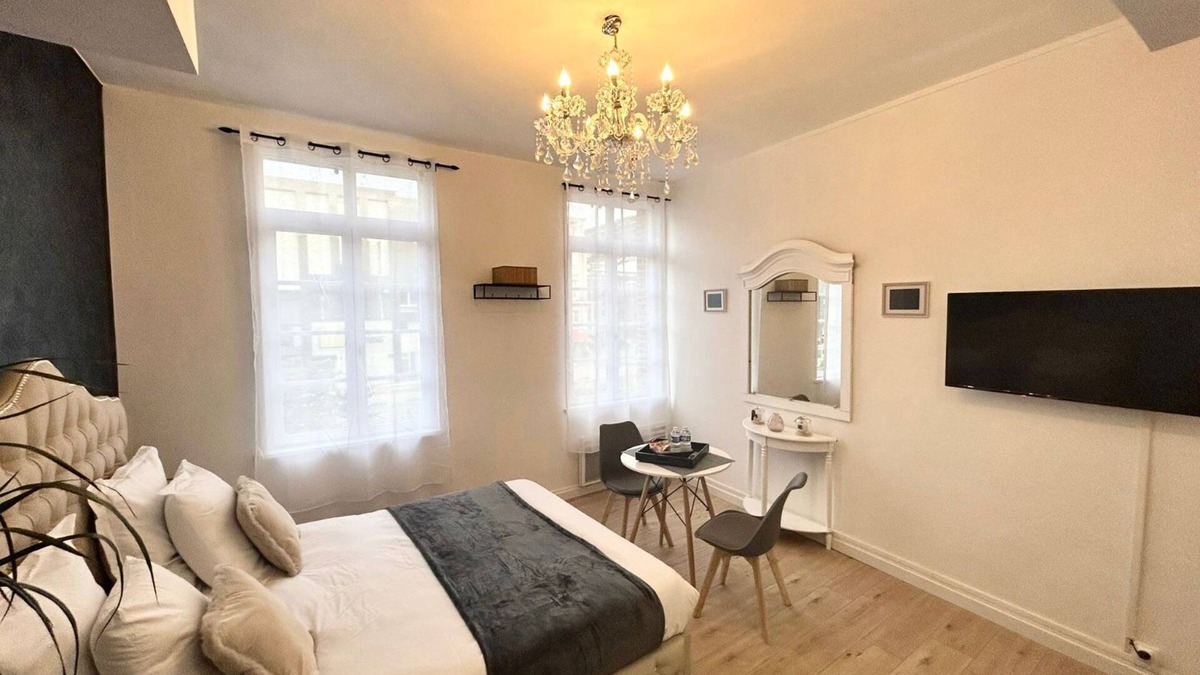 Sainte-Anne - Faubourg Noyon Apartment | A Deux pas de la Gare d Amiens Appt 1