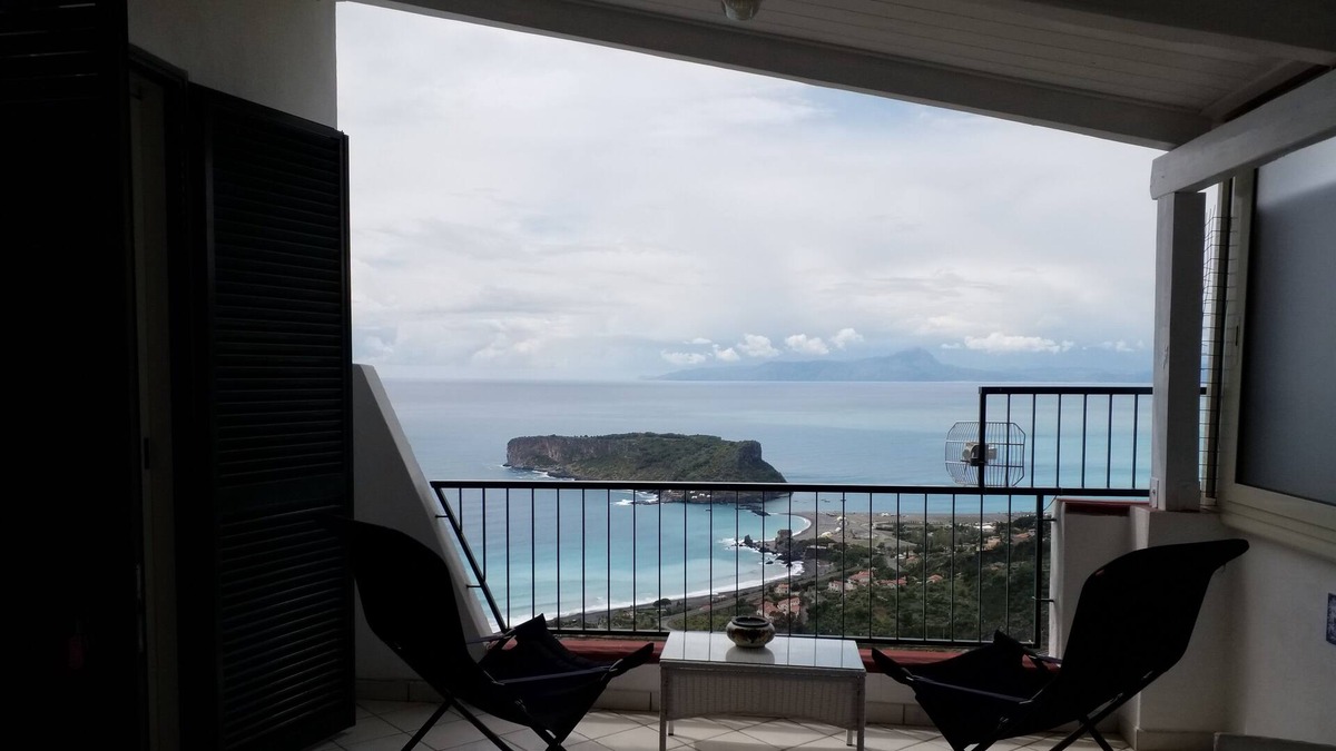 San Nicola Arcella House | A DOOR ON THE DINO ISLAND