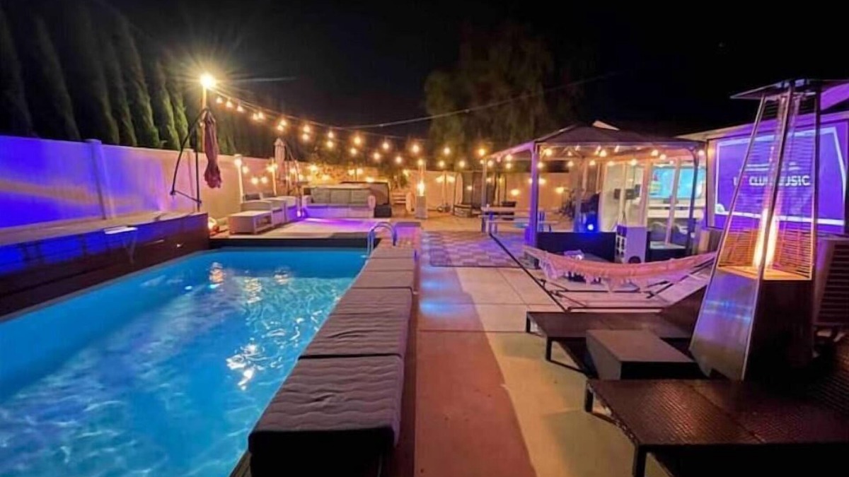 San Bernardino House | A Dreamstate Estate