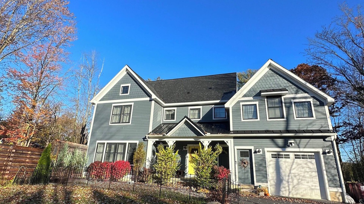 Round Lake House | A Dreamy Upstate Family-Friendly Abode!