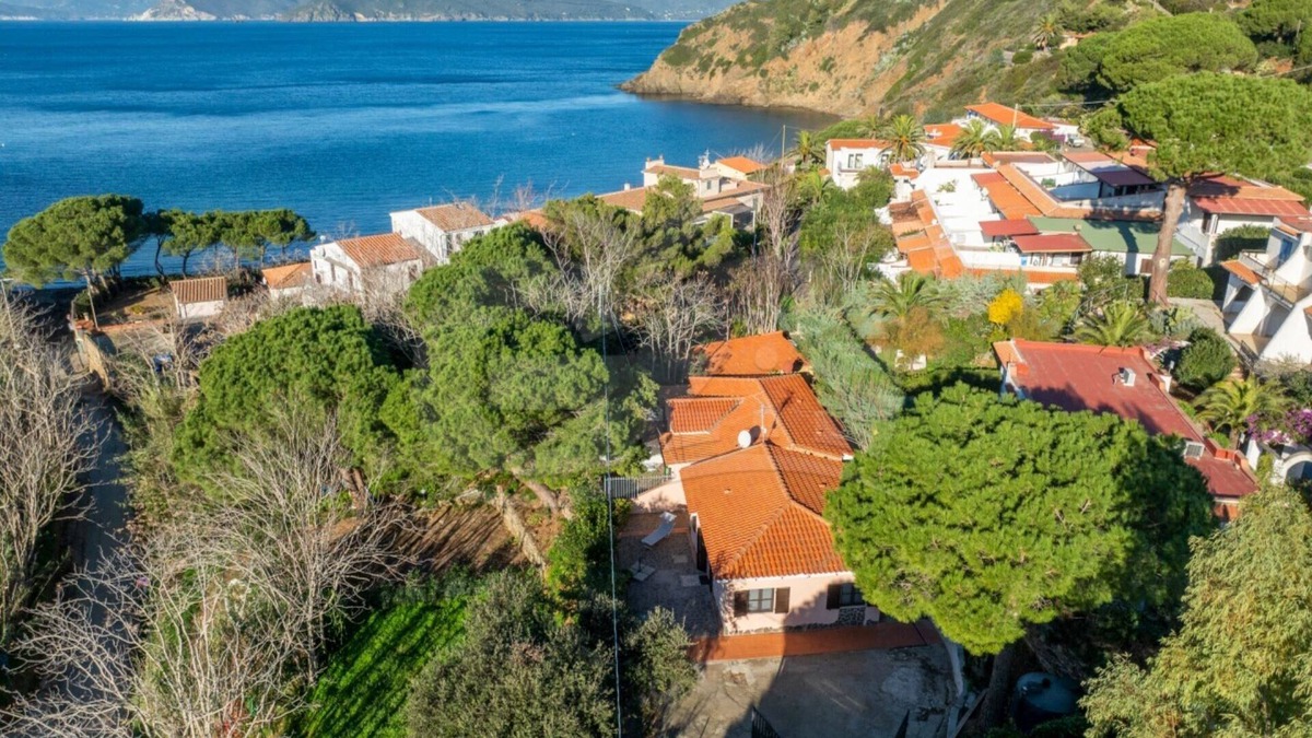Innamorata Villa | A DUE PASSI DAL MARE - A DUE PASSI DAL MARE