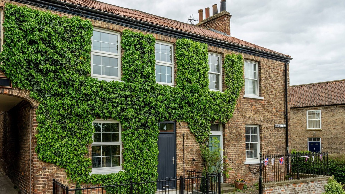 Stamford Bridge Cottage | A family break that sleeps 5 guests in 3 bedrooms