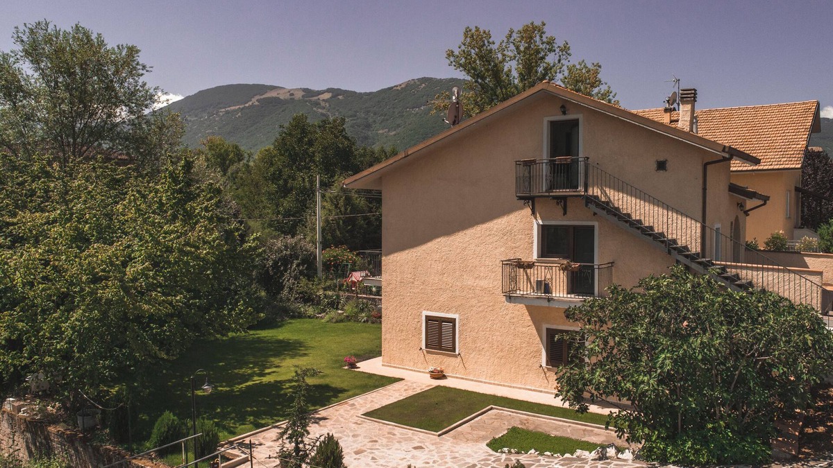 Preturo Bed & Breakfast | A few kilometers from L'Aquila, surrounded by greenery, there is your corner of tranquility