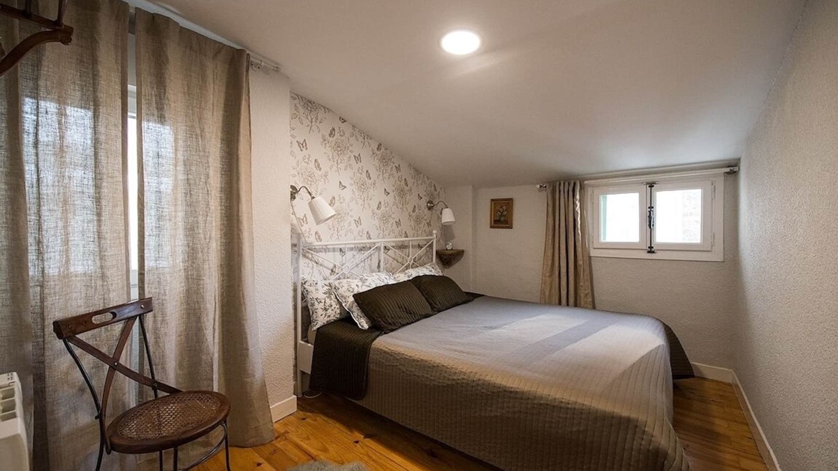 Pamplona City Centre Apartment | A Flavour For The Historical Spanish Setting