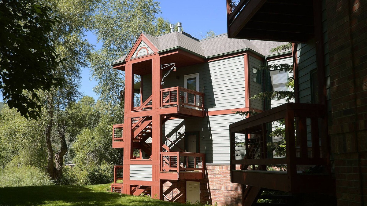 Basalt Condo | A Flyfisher's Dream!