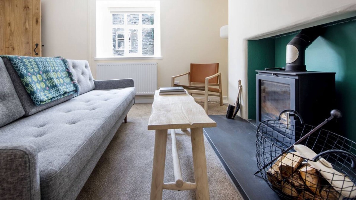 Pentre-Foelas Apartment | A foelas 2 bed cottage that sleeps 4 guests in 2 bedrooms