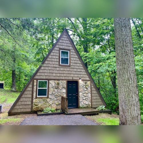Logan House | A-Frame #05 - by The Chalets