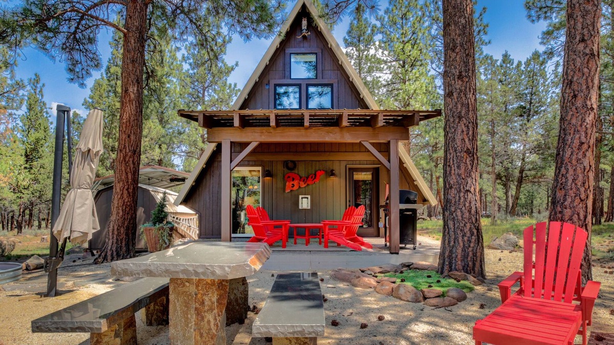 Sisters Cabin | A-Frame Cabin on 4.5 Acres - HOT TUB, Dog Friendly!