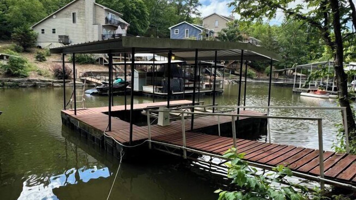 Rocky Mount House | A- Frame Escape| Cozy 2 Bedroom | Dock/Slip| Sleeps 7